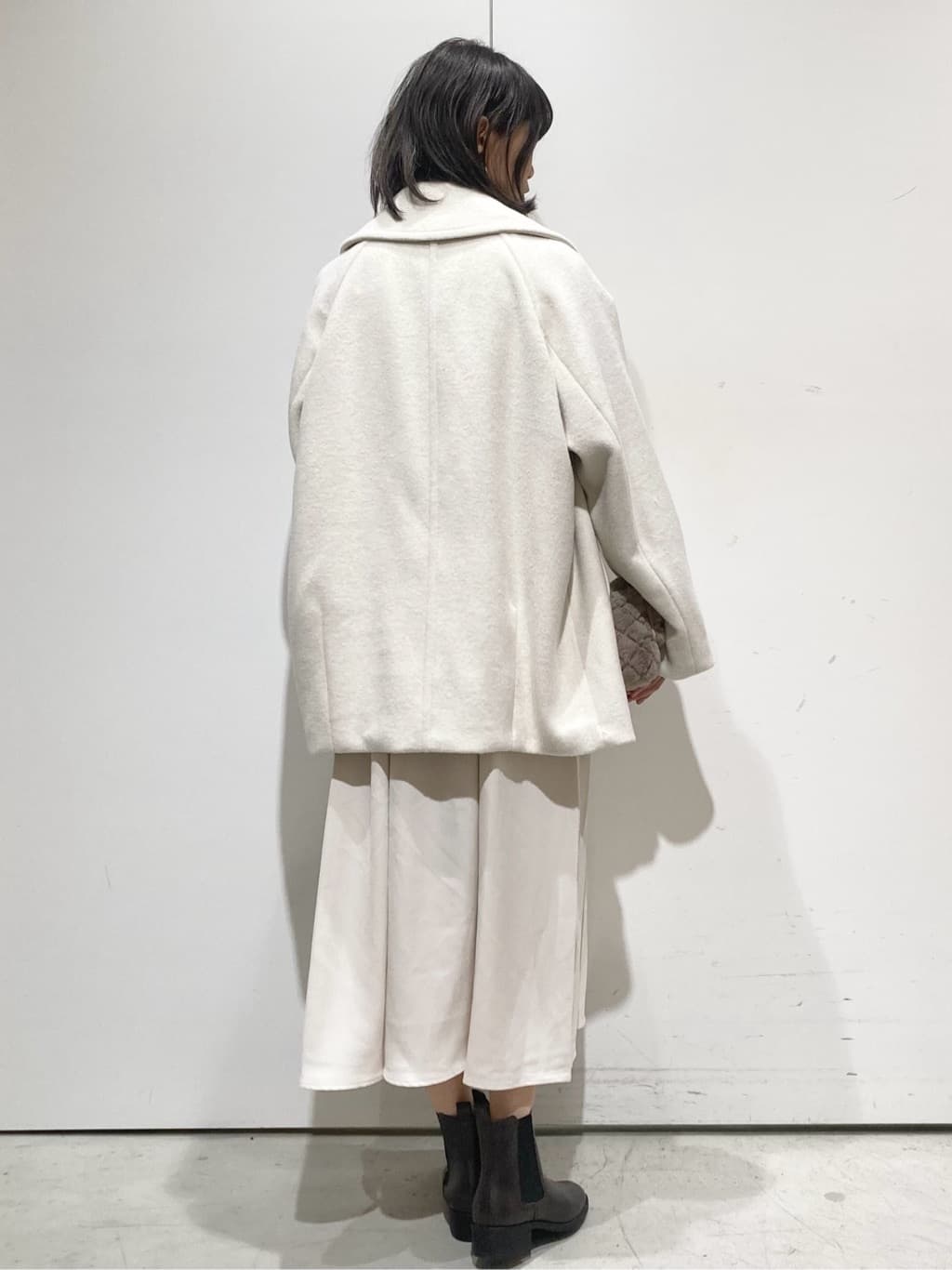 Jさんの「OPAQUE.CLIP｜カシミヤブレンドウールミドルピーコート」を使ったコーディネート