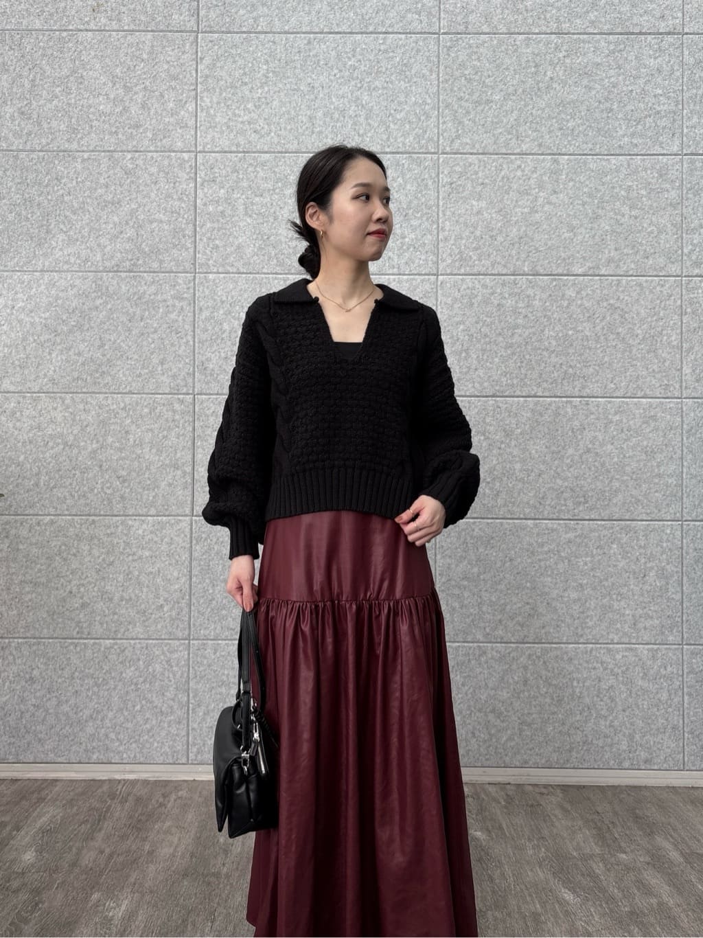 ひなさんの「INDIVI｜スキッパーフォルムニット」を使ったコーディネート
