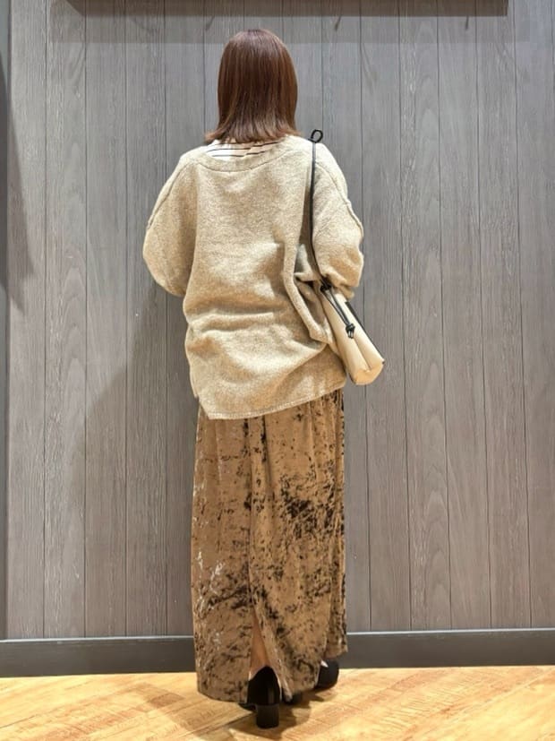 meiさんの「SHOO･LA･RUE｜【S-LL/吸湿発熱】なめらかとろみ インナータートル」を使ったコーディネート