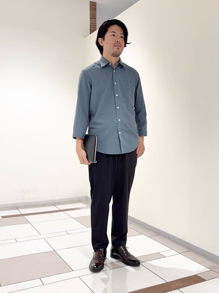 及川さんの「TAKEO KIKUCHI｜【COOL CITY WEAR】DotAir（R）サッカー シャツ」を使ったコーディネート