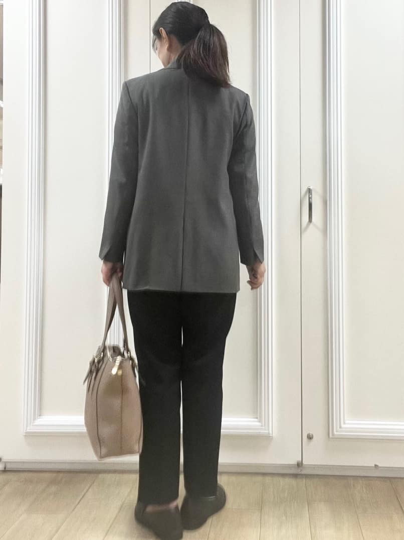 KAOさんの「Reflect｜【高身長さんに嬉しい長め丈追加！／私のパンツ／すっきり見え◎】テーパードパンツ」を使ったコーディネート