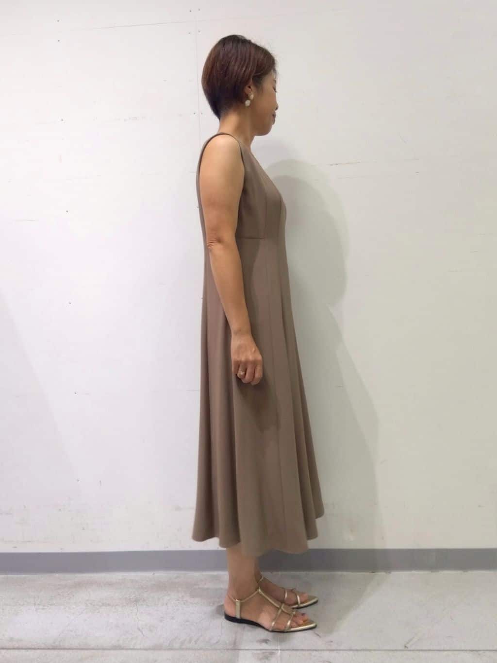 Kさんの「INDIVI｜【美シルエット】ノースリーブワンピース」を使ったコーディネート