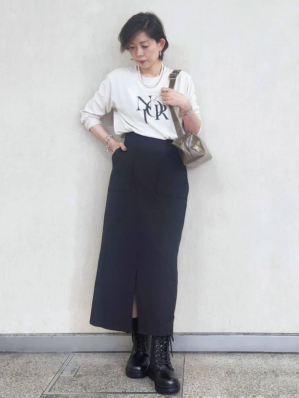 milkyさんの「OPAQUE.CLIP｜ロングロゴTシャツ【洗濯機OK】」を使ったコーディネート