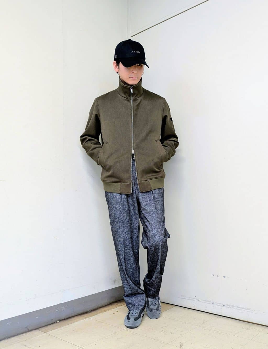 ryoさんの「TAKEO KIKUCHI｜【JUST ONE LAYER】ダウンファブリック ジップアップ リブ ブルゾン」を使ったコーディネート