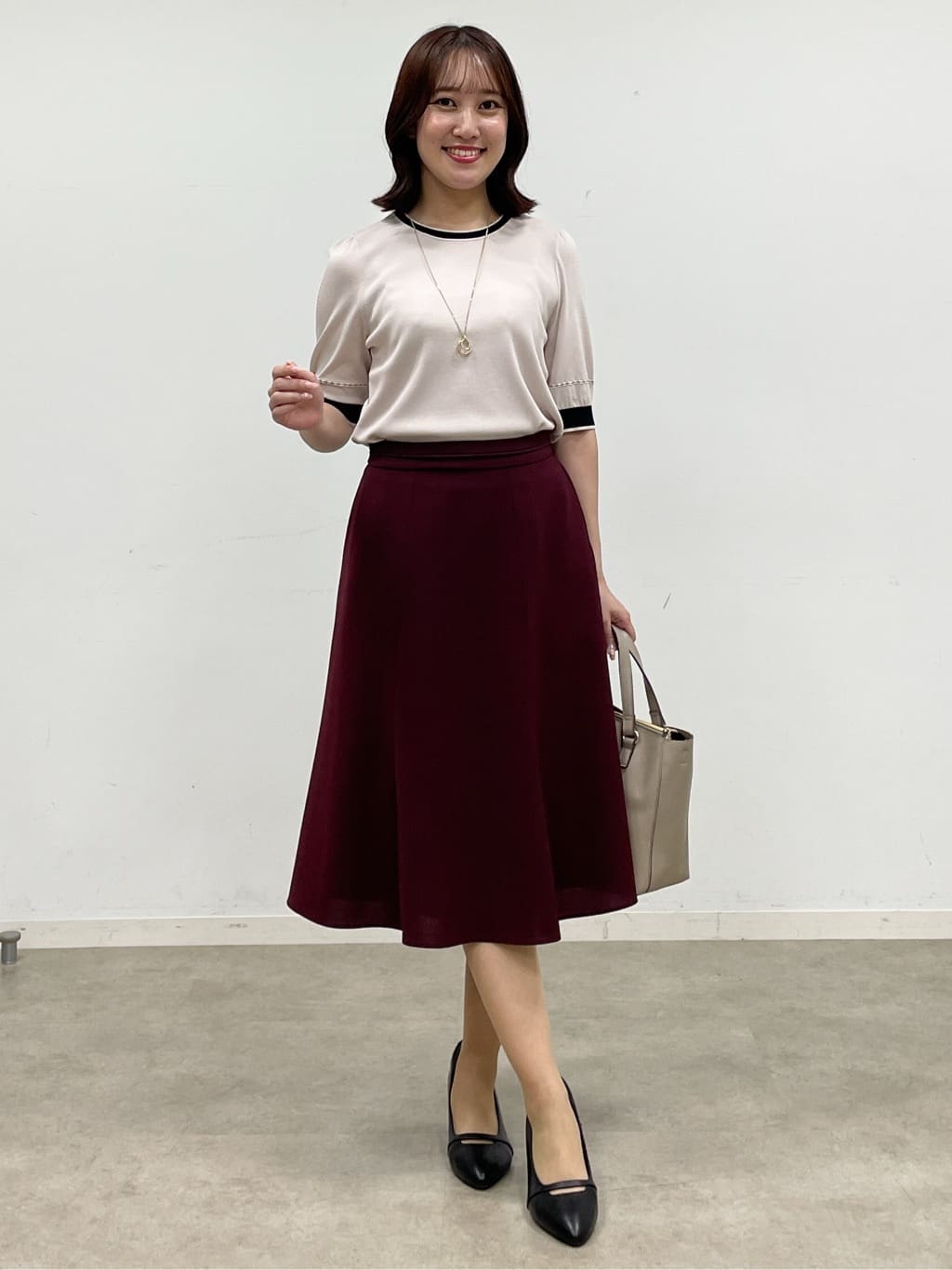 yukariさんの「Reflect｜【WEB先行カラーあり／手洗い可／アンサンブル可】バイカラーカーディガン」を使ったコーディネート