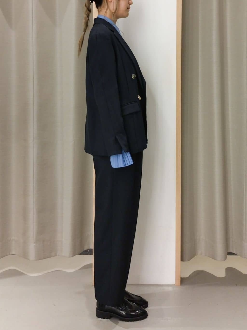 ミリさんの「THE SHOP TK｜【今羽織るなら】ダブルブレストジャケット【セットアップ可/洗える】」を使ったコーディネート