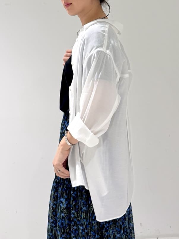そんさんの「INDIVI｜【体型カバー／清涼感】シアーオーバーシャツ」を使ったコーディネート