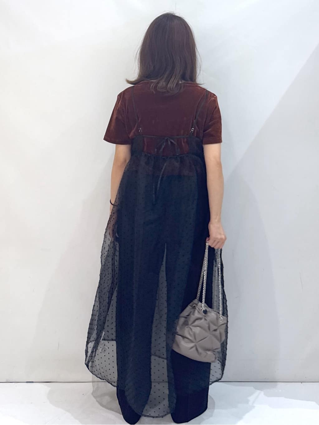 やすさんの「OPAQUE.CLIP｜フロッキーチュールTシャツ【洗濯機洗い可】」を使ったコーディネート