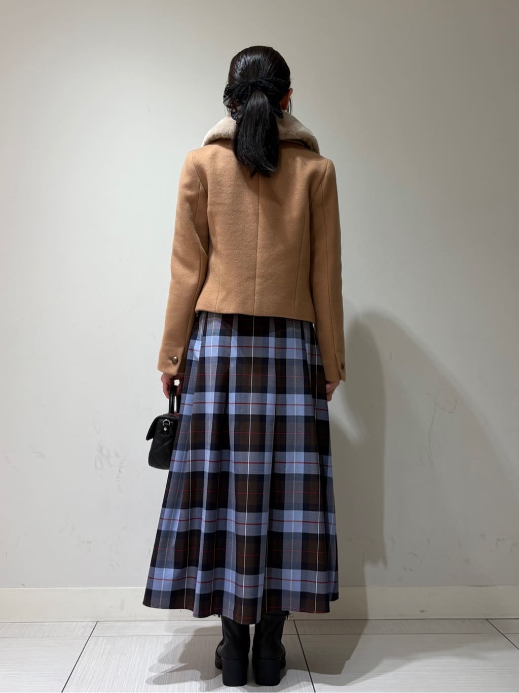 やなぎさんの「DRESSTERIOR｜ストレッチフルニードルニット」を使ったコーディネート