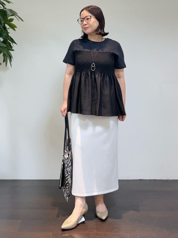 Asamiさんの「UNTITLED｜【コットン100/洗える/Tシャツ】シャーリングドッキングペプラム」を使ったコーディネート