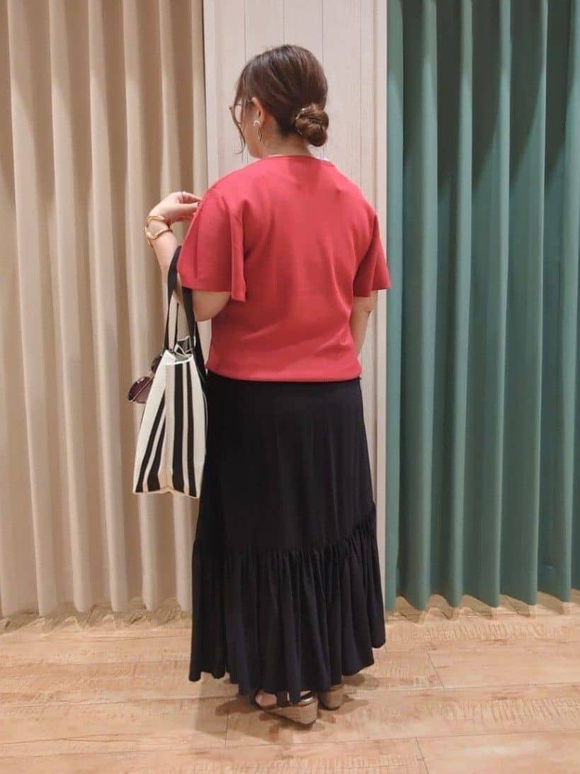 タガさんの「SHOO･LA･RUE｜【S-LL】二の腕はカバーして魅せる フレアスリーブニット」を使ったコーディネート
