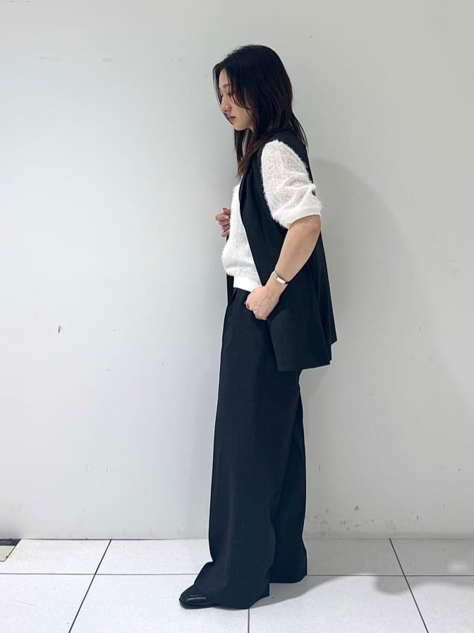 そんさんの「INDIVI｜【セットアップ可能】凹凸ストレッチ素材テーラードカラージレジャケット」を使ったコーディネート