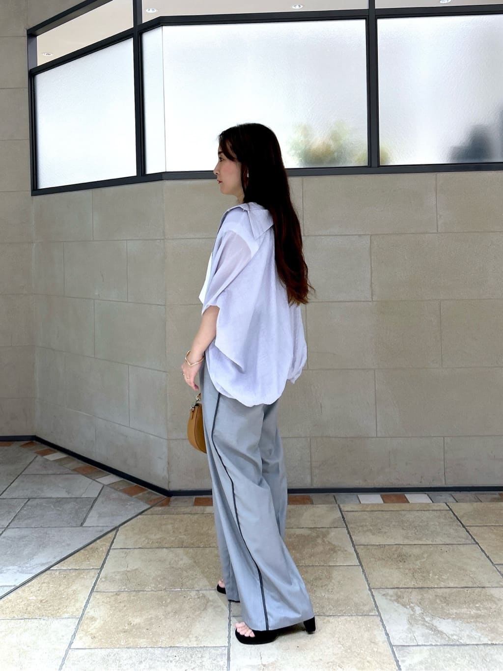 よねさんの「INDIVI｜バルーンフォルムブラウス」を使ったコーディネート