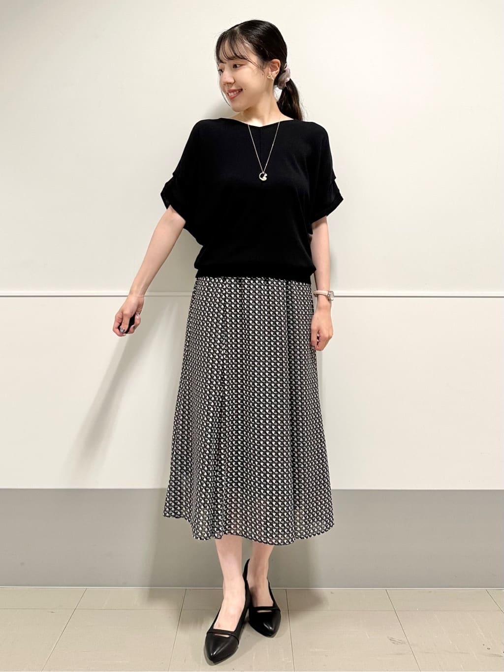 Momoさんの「Reflect｜【選べる7色◎／手洗い可／二の腕カバー】半袖ニット」を使ったコーディネート