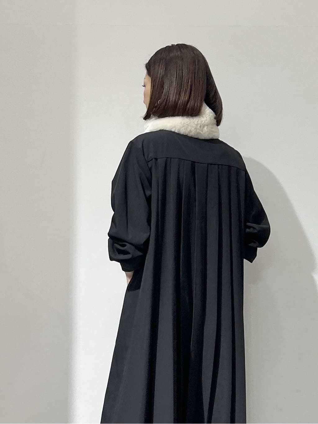NAKAさんの「OPAQUE.CLIP｜バックプリーツワンピース【洗濯機OK】」を使ったコーディネート