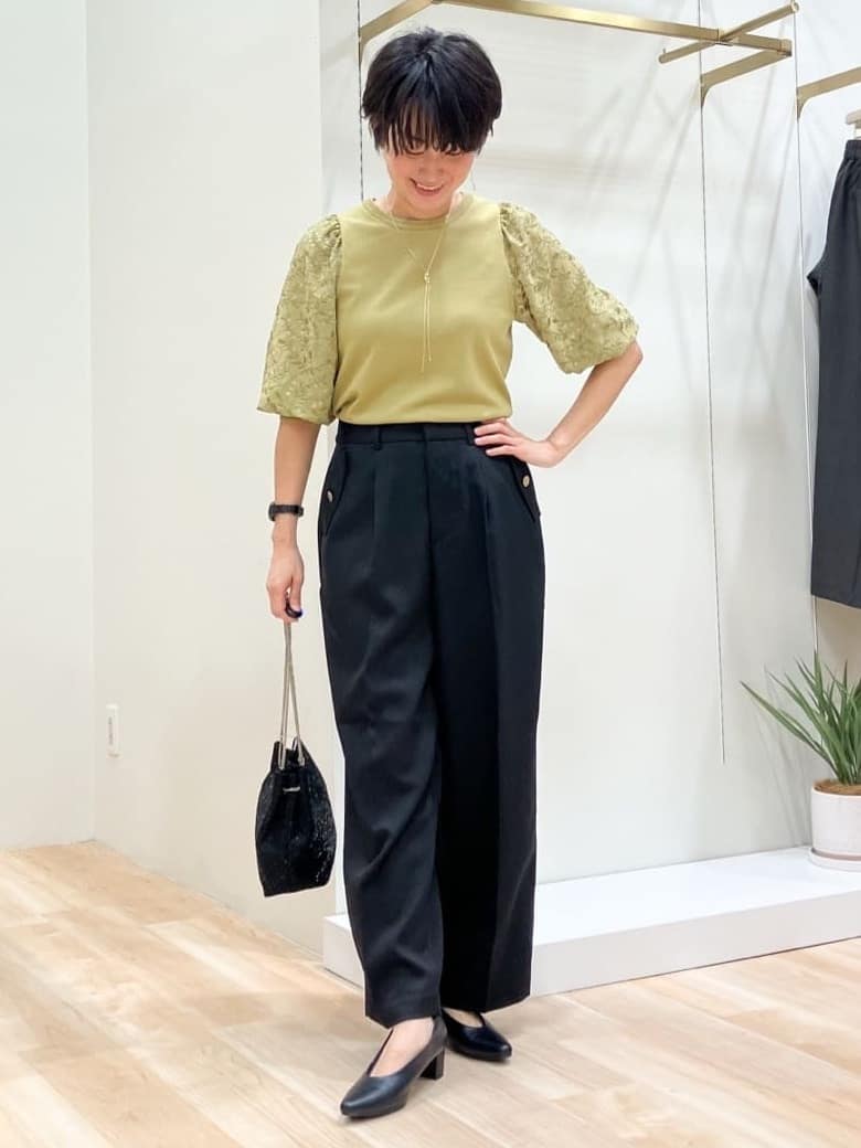 Keiさんの「grove｜リーフ刺繍スパンコールベスト＆ブラウスセット」を使ったコーディネート