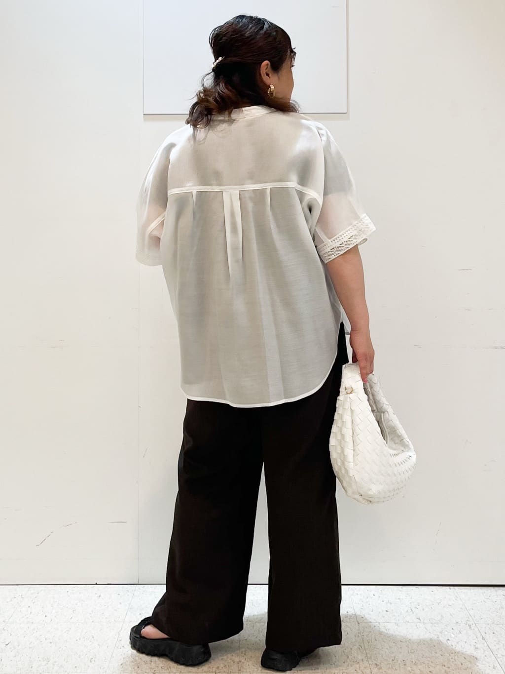 kimmyさんの「Reflect｜【接触冷感／マシンウォッシュ可／ウエスト総ゴム】ワイドシルエットパンツ」を使ったコーディネート