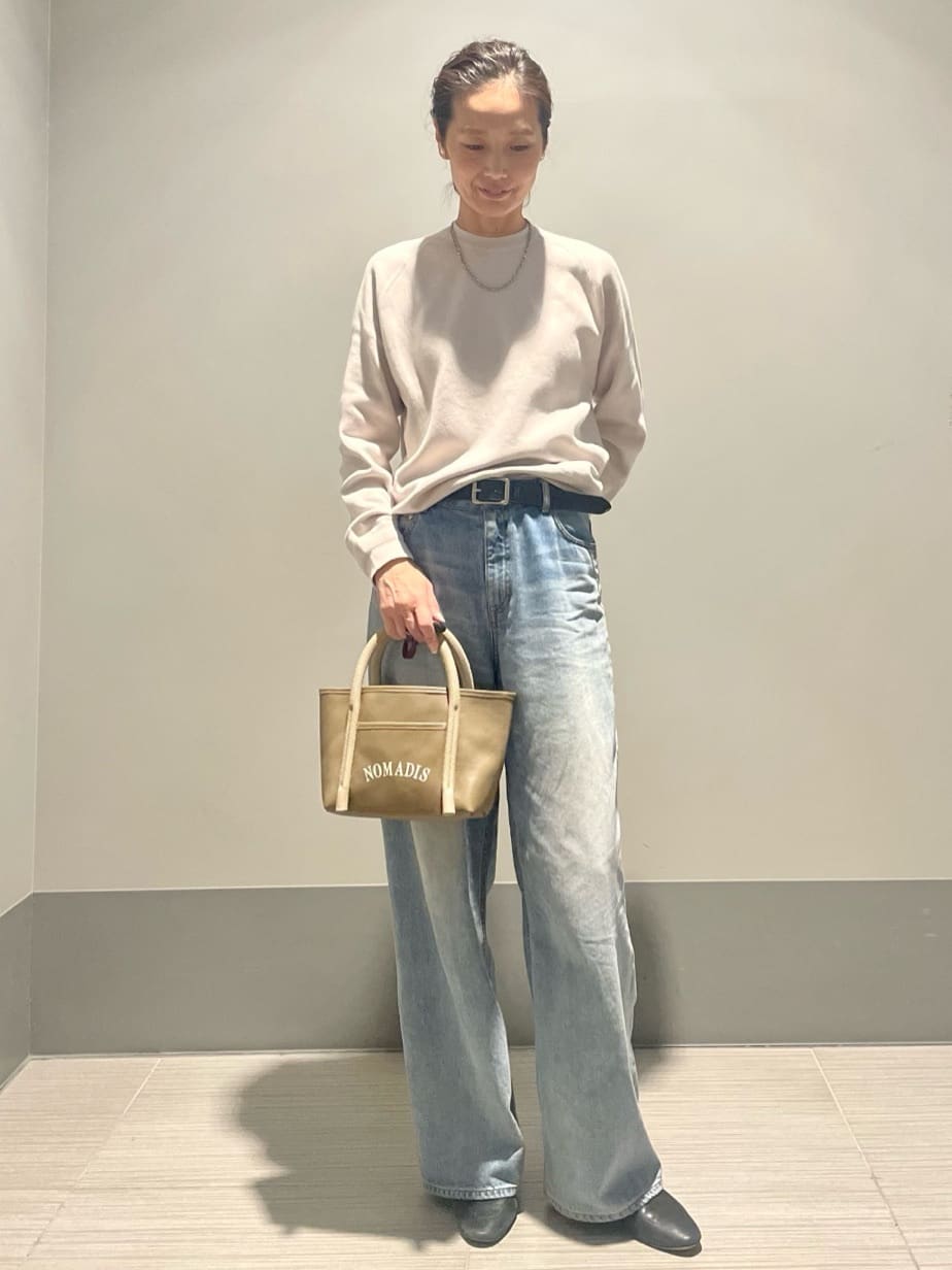 Annさんの「DRESSTERIOR｜ヴィンテージ加工ワイドデニムパンツ」を使ったコーディネート