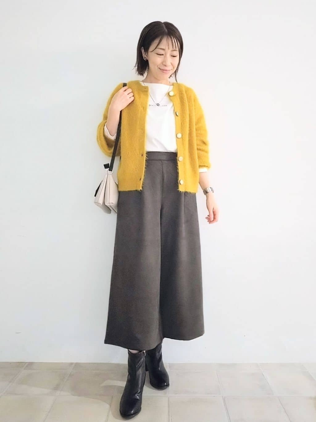 miomioさんの「SHOO･LA･RUE｜【S-LL】美しく見せる ボートネックロンT」を使ったコーディネート