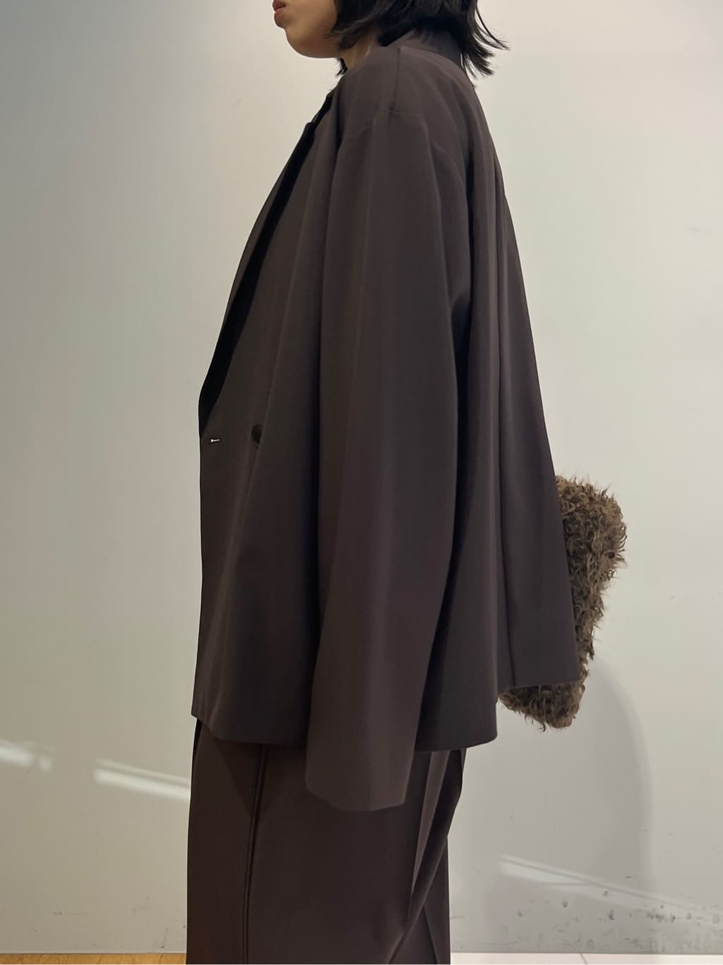 Harukaさんの「INDIVI｜Comfy SET UP｜イージーストレートワイドパンツ【セットアップ対応／通勤/カセット服】」を使ったコーディネート