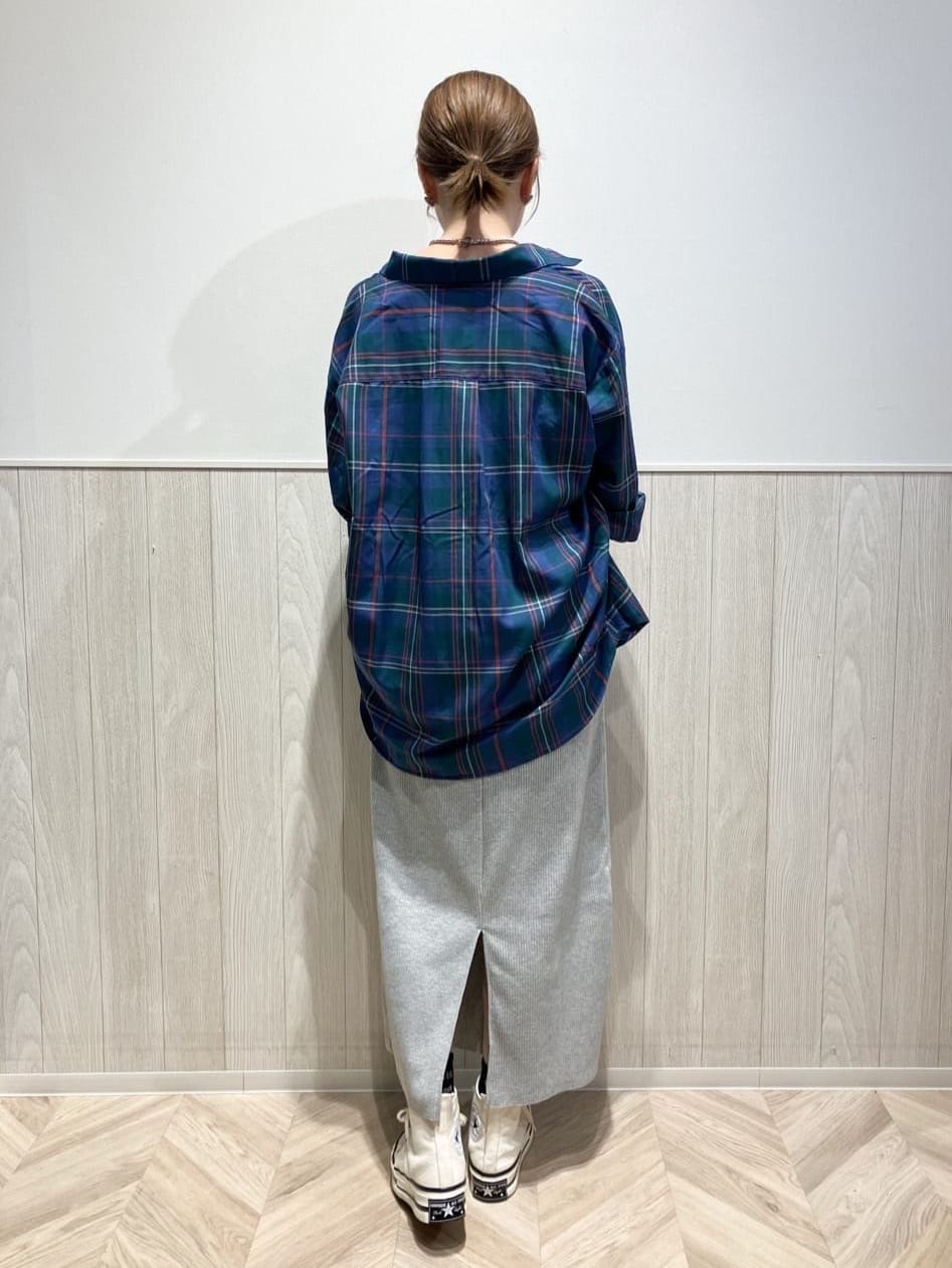 shokoさんの「SHOO･LA･RUE｜【洗濯機可/S-LL】程よい抜け感 大人のチェックシャツ」を使ったコーディネート