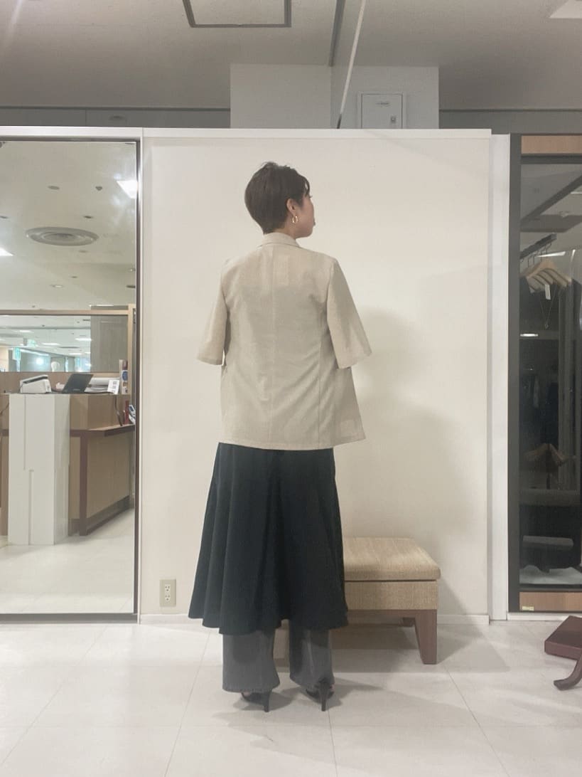 IWAMOさんの「UNTITLED｜【洗える/肩紐調節可能】パウダーキャミワンピース」を使ったコーディネート