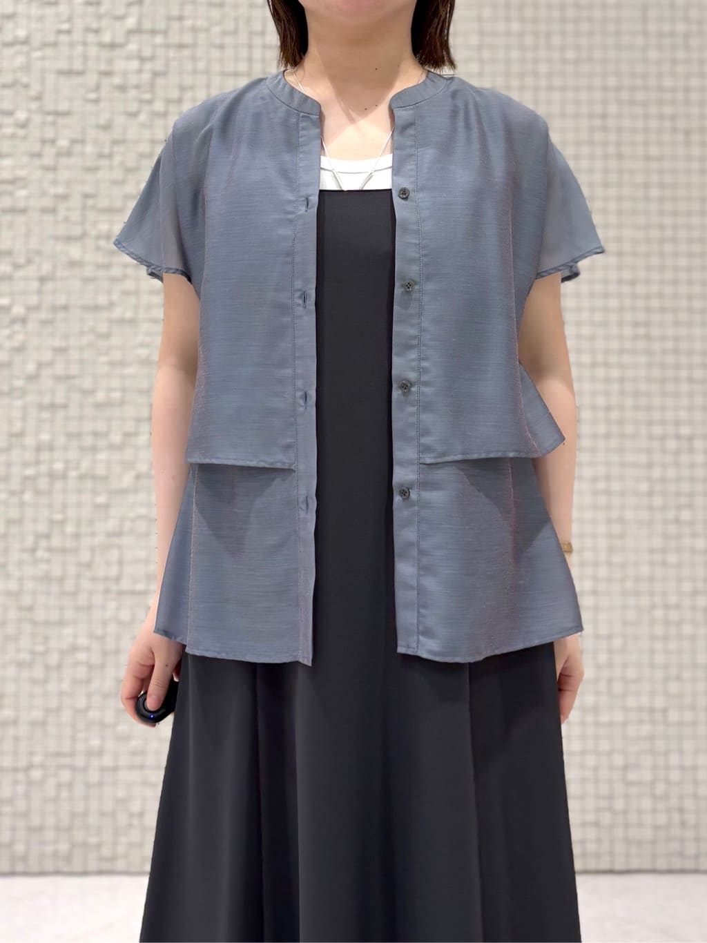 sakuさんの「INDIVI｜【UVケア】エアリージョーゼット キャミワンピース」を使ったコーディネート