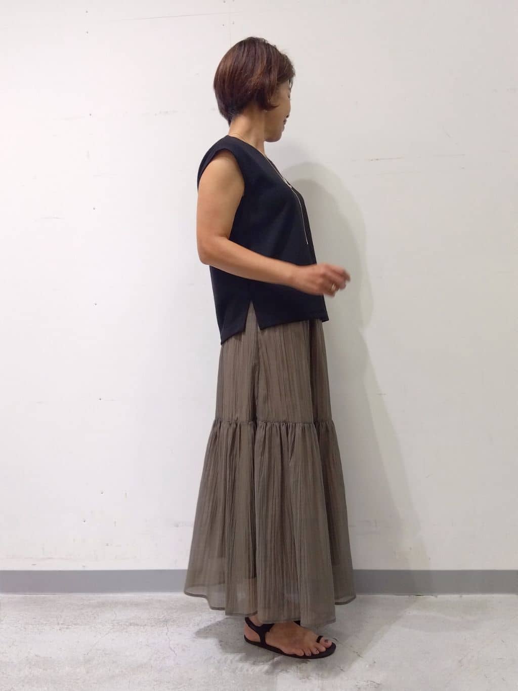 Kさんの「INDIVI｜【2点セット／着回し◎】ノースリーブ＆ティアードスカート カセット服」を使ったコーディネート