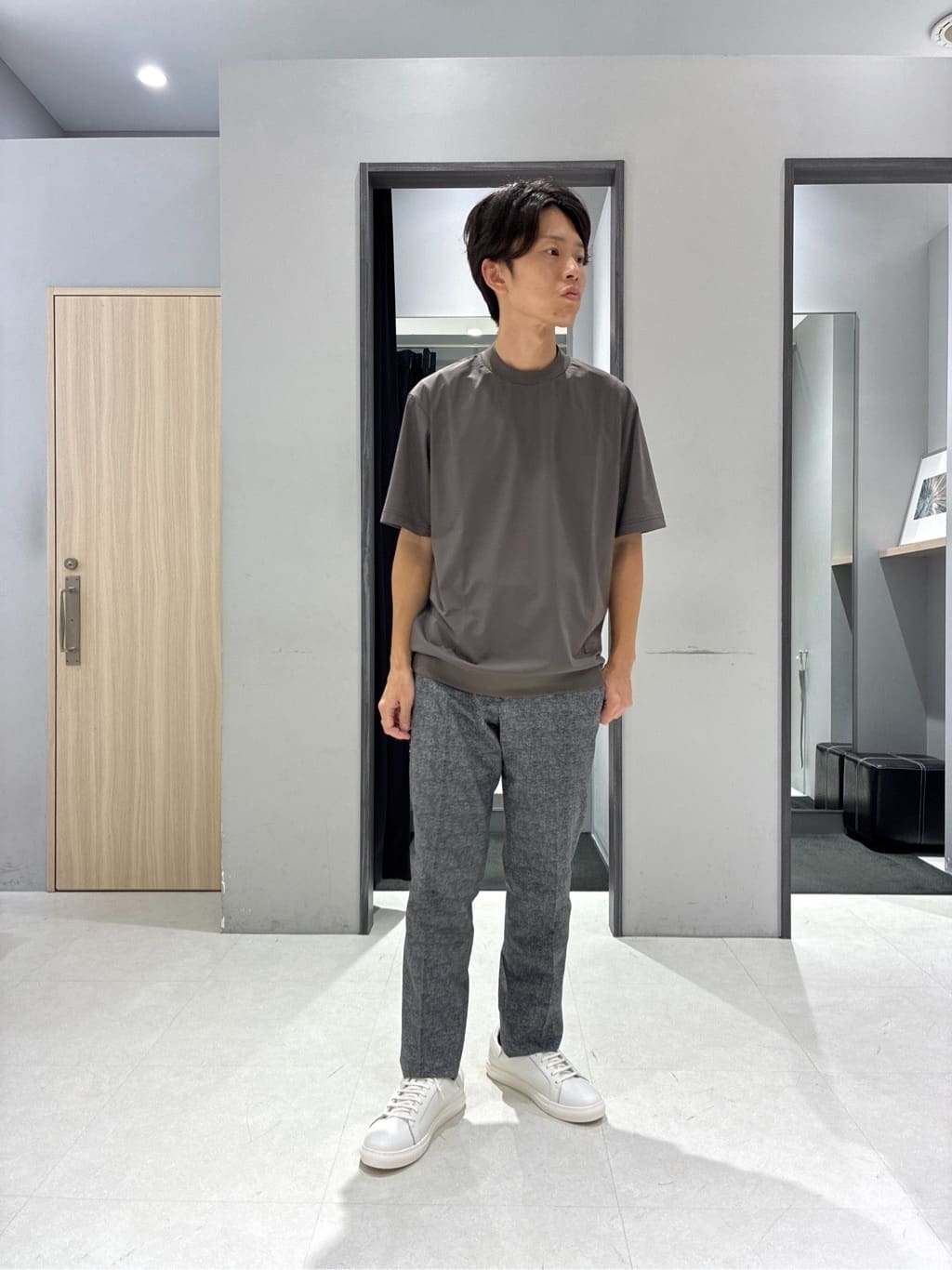 わいずみさんの「TAKEO KIKUCHI｜【COOL CITY WEAR】テーラードTシャツ /接触冷感」を使ったコーディネート