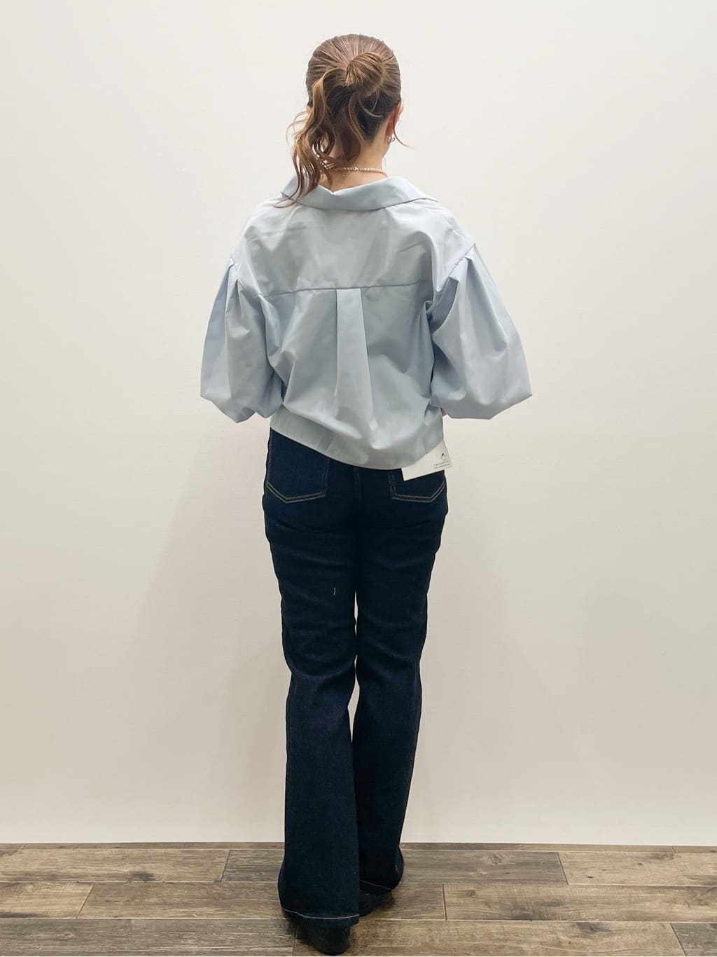 Asukaさんの「OPAQUE.CLIP｜バルーンスリーブシャツ【洗濯機洗い可】」を使ったコーディネート