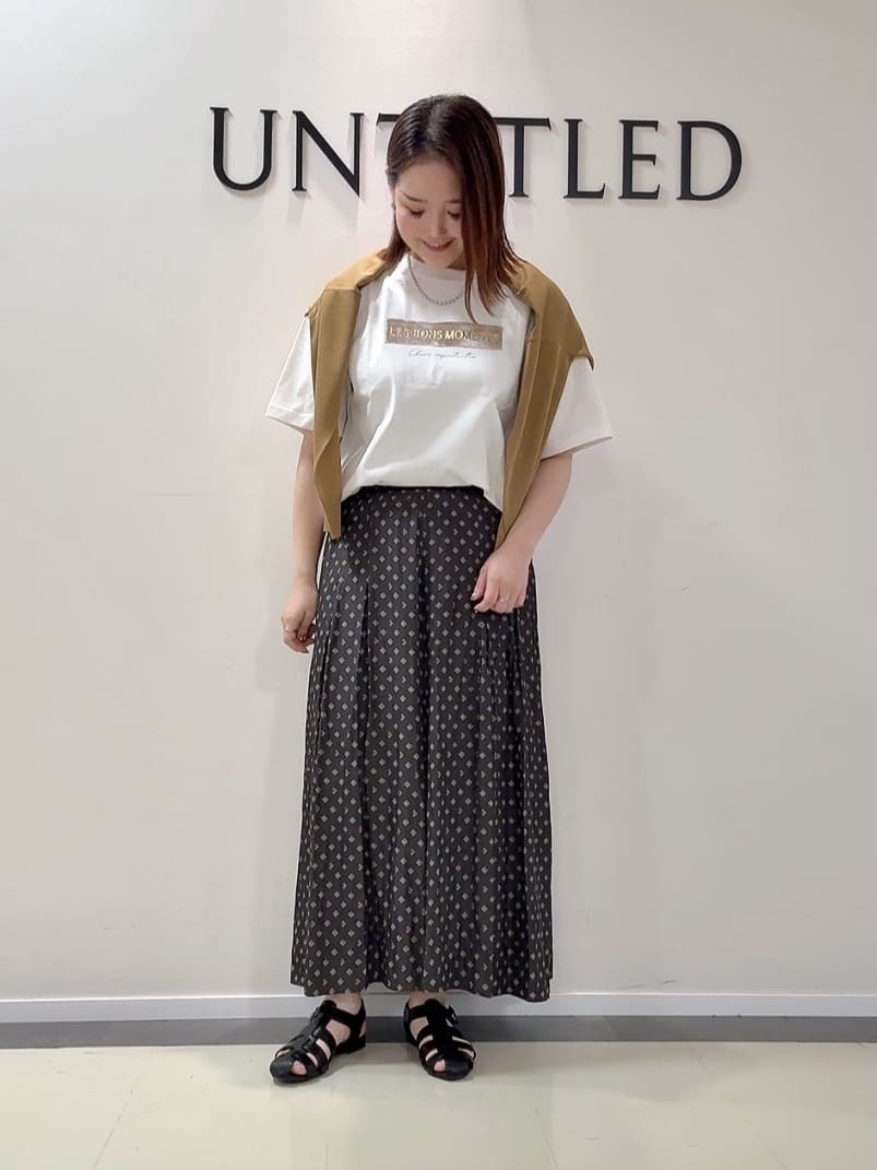 YUIさんの「UNTITLED｜【前後2WAY/アンサンブル可/ゆったり】シアーカーディガン」を使ったコーディネート