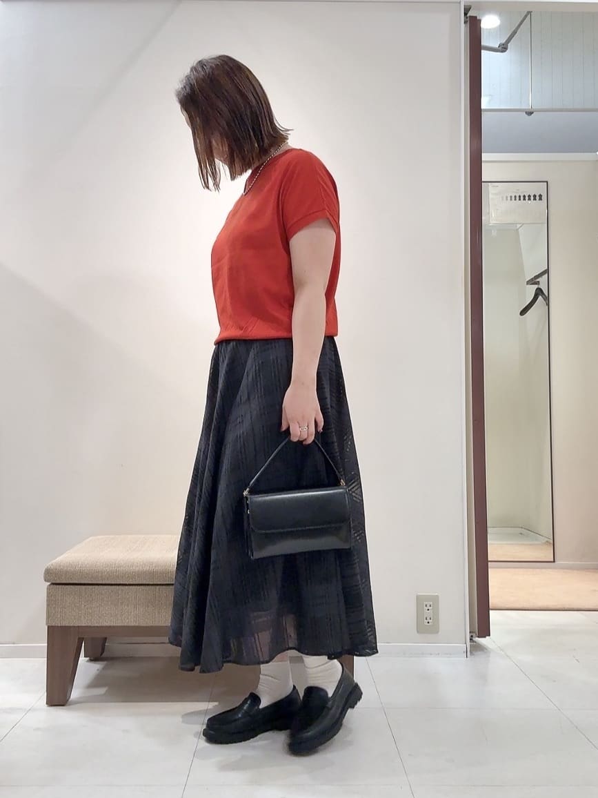 YUIさんの「UNTITLED｜【洗える/前後2WAY】ネックプルオーバーニット」を使ったコーディネート