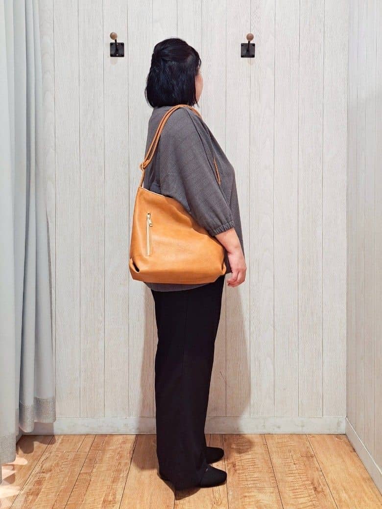 kotomiさんの「SHOO･LA･RUE｜【S-LL/7分袖】ゆるシルエットが心地よい ドルマントップス」を使ったコーディネート