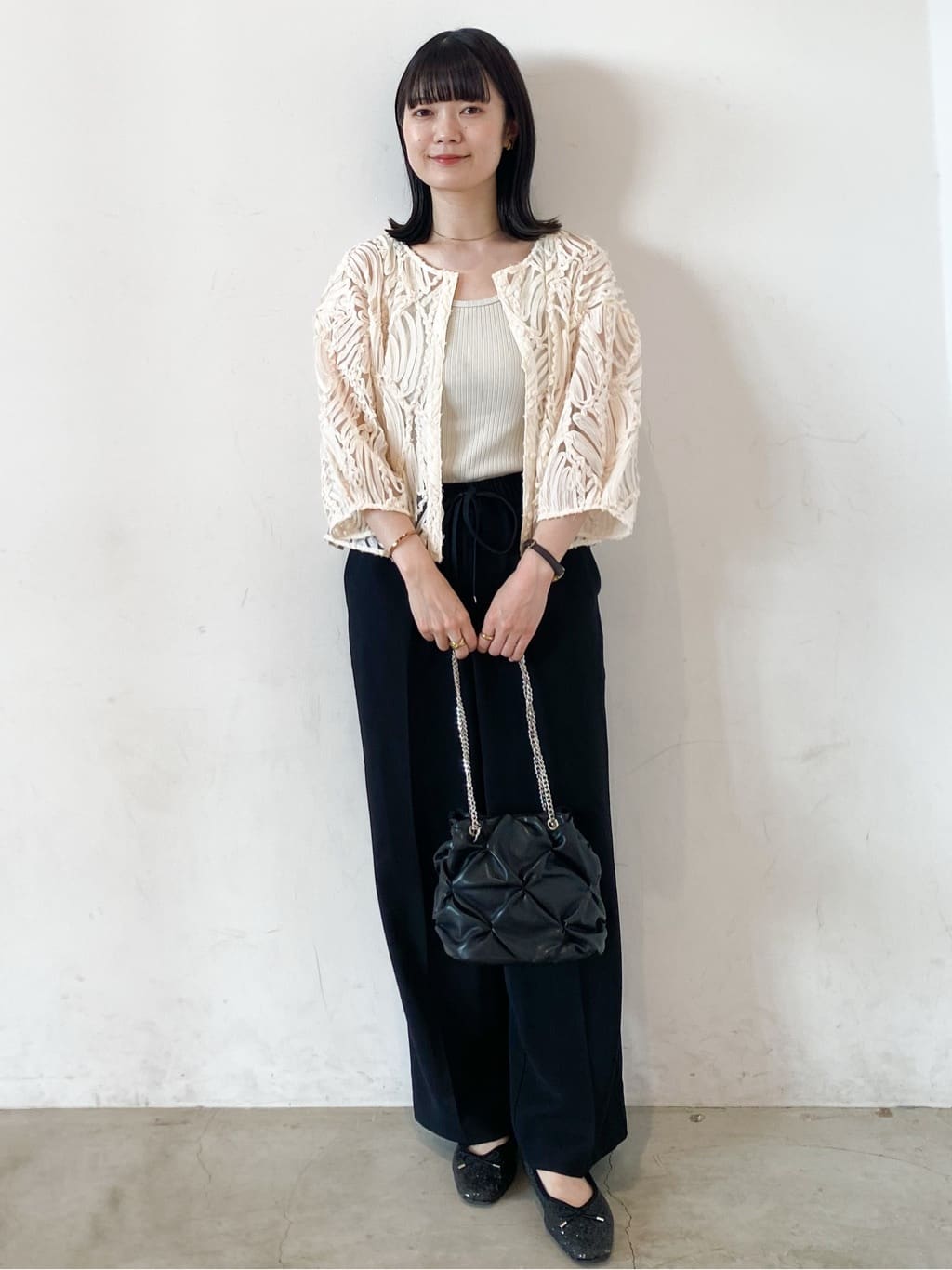 haruさんの「OPAQUE.CLIP｜シアー刺繍レース前開きブラウス【洗濯機洗い可】」を使ったコーディネート