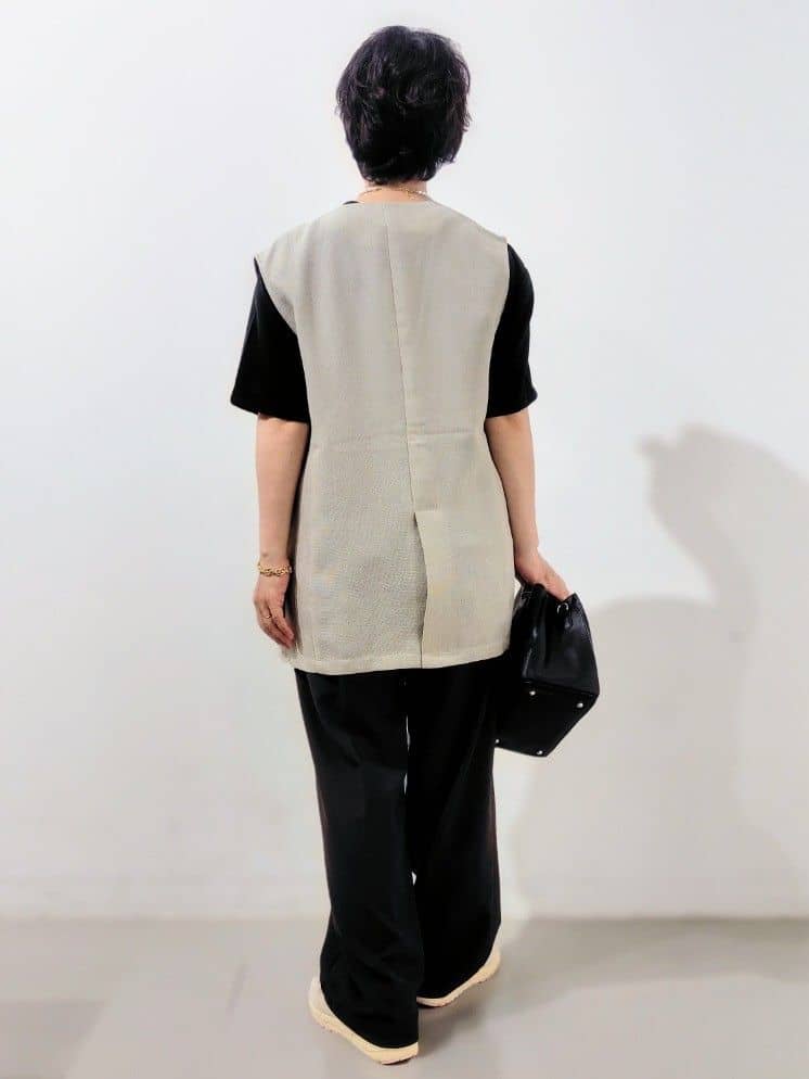 kodamaさんの「THE SHOP TK｜【スッキリ決まる】パナマメッシュジレ/洗える/セットアップ可」を使ったコーディネート