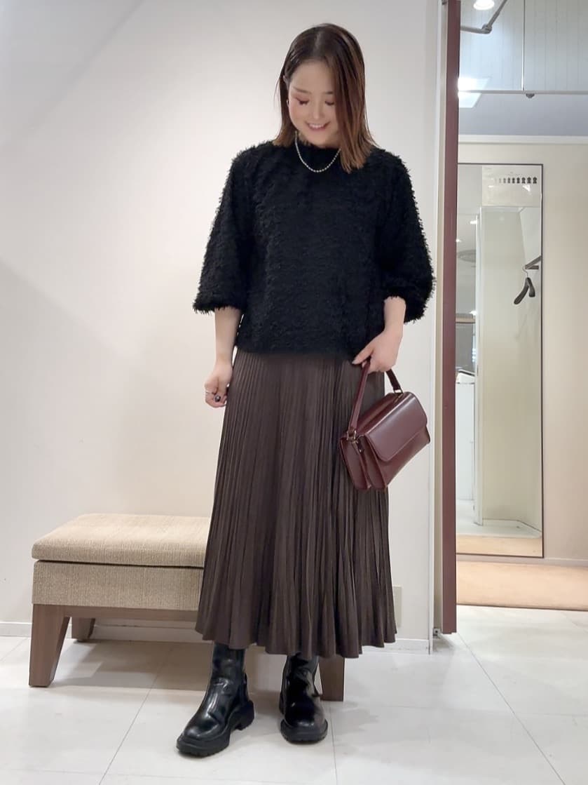 YUIさんの「UNTITLED｜【洗える/1枚で着映え】カットジャカードトップス」を使ったコーディネート