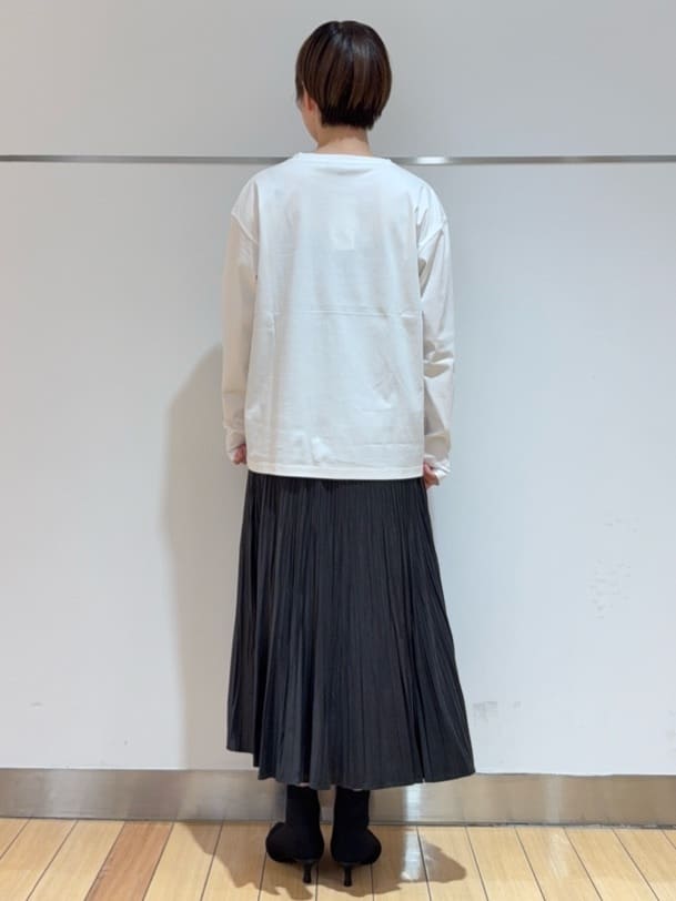あやさんの「UNTITLED｜【洗える/コットン100%】グラフィックロンT」を使ったコーディネート