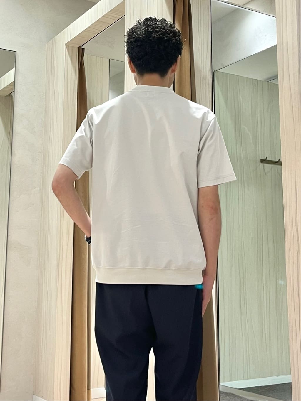 URAさんの「TAKEO KIKUCHI｜【抗菌防臭／5サイズ展開】ハイゲージポンチ Tシャツ」を使ったコーディネート
