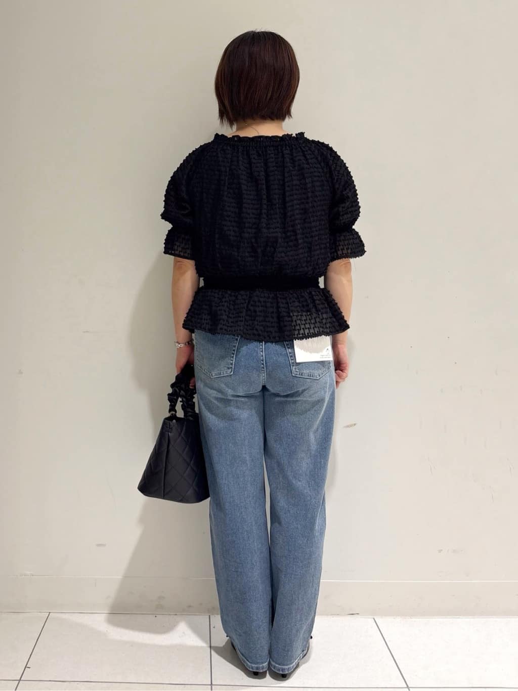 michiさんの「index｜2WAY カットジャカードブラウス【洗濯機洗い可／防シワ】」を使ったコーディネート