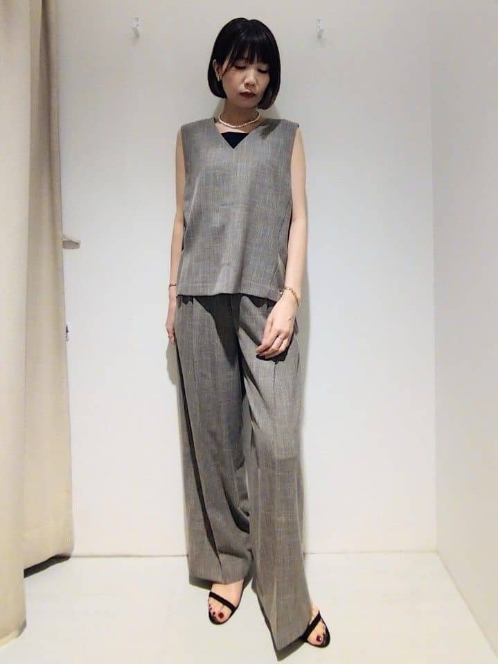 suzuさんの「UNTITLED｜【前後2WAY/アンサンブル可/ゆったり】シアーカーディガン」を使ったコーディネート