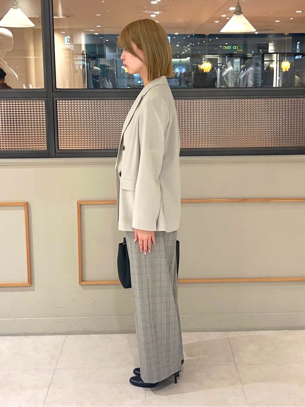 kumiさんの「INDIVI｜【UVケア】ライトダブルジャケット」を使ったコーディネート