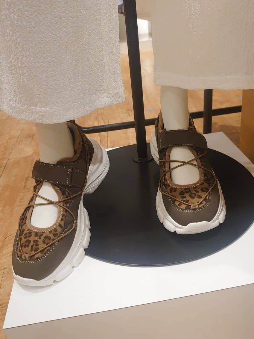 akamiさんの「SHOO･LA･RUE｜」を使ったコーディネート