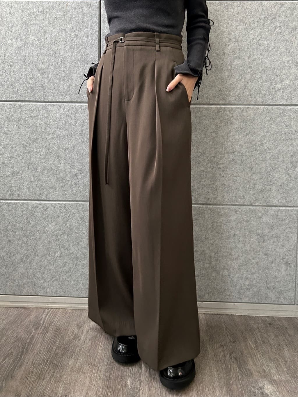 harunaさんの「CODE A｜ribbon slit pullover」を使ったコーディネート