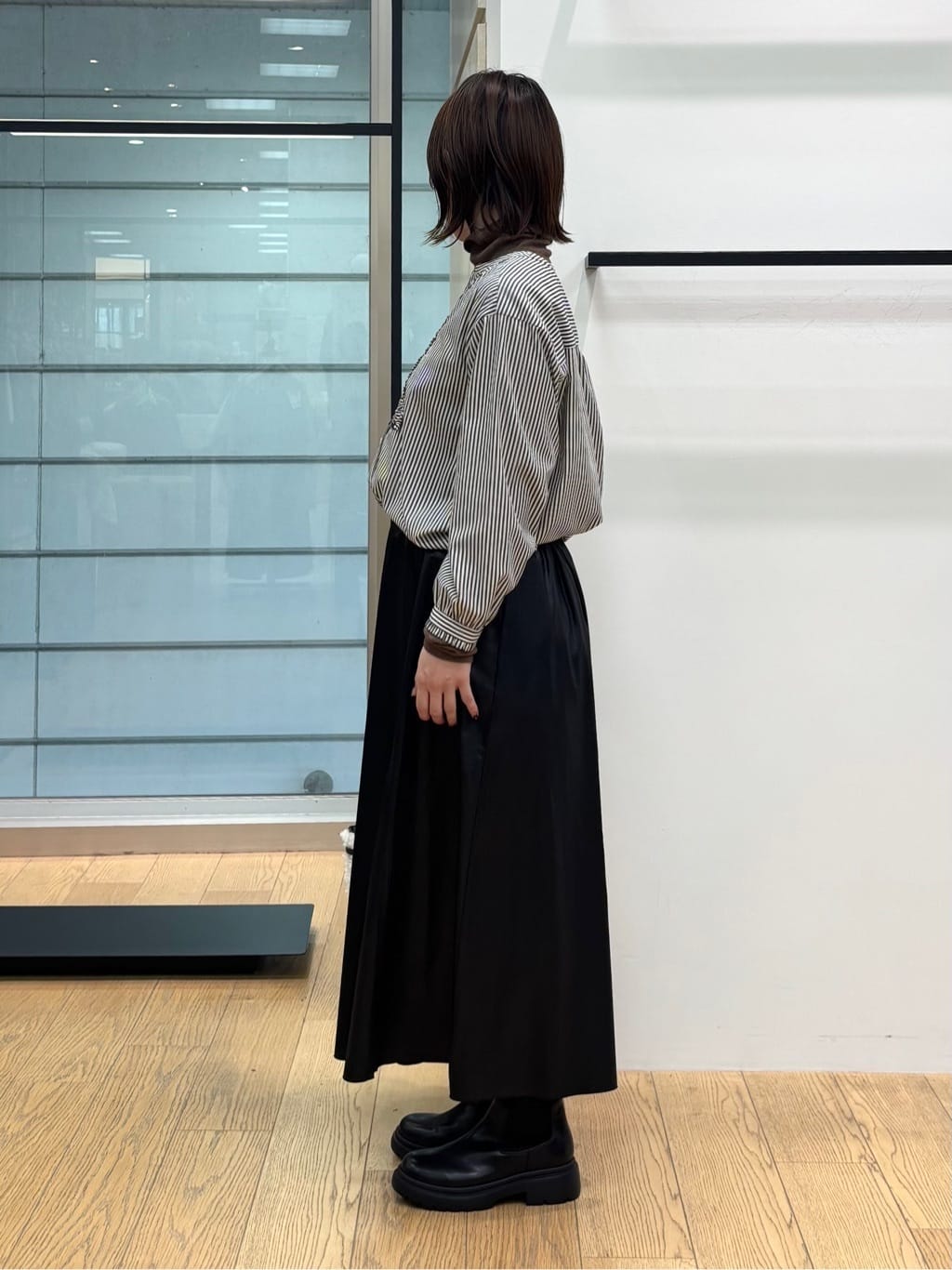 asamiさんの「INDIVI｜【洗える】胸元タックフリル長袖ブラウス」を使ったコーディネート