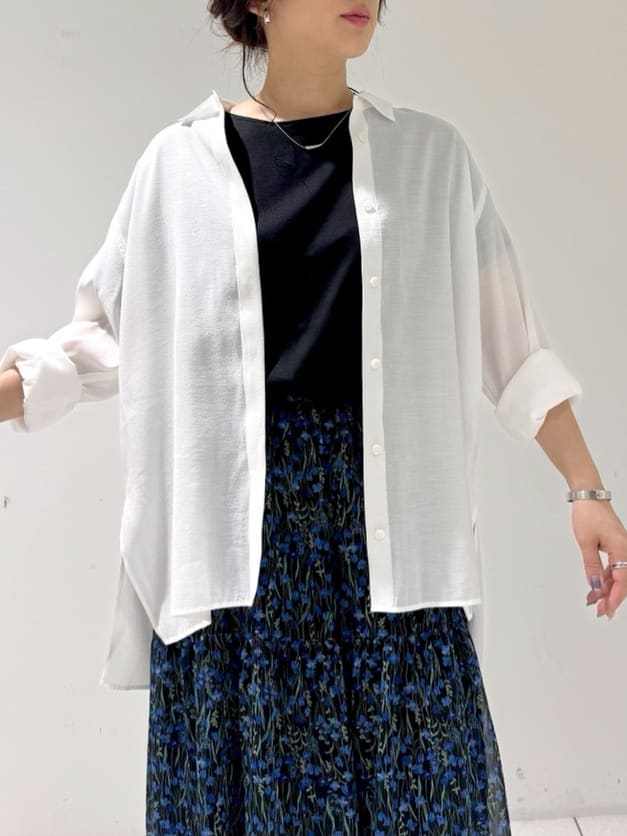 そんさんの「INDIVI｜【体型カバー／清涼感】シアーオーバーシャツ」を使ったコーディネート