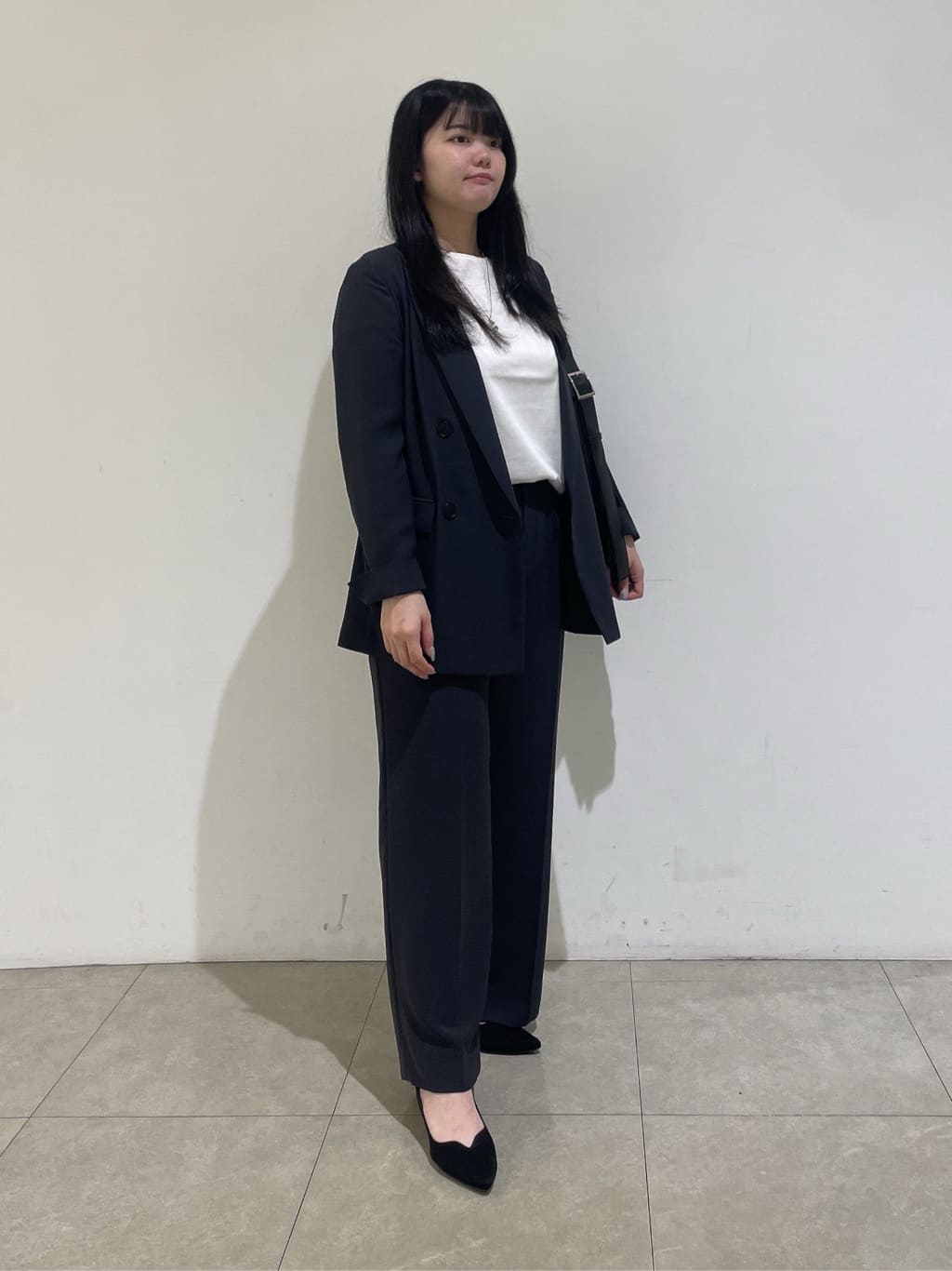 emikaさんの「INDIVI｜【軽く羽織れる！】ダブルジャケット」を使ったコーディネート
