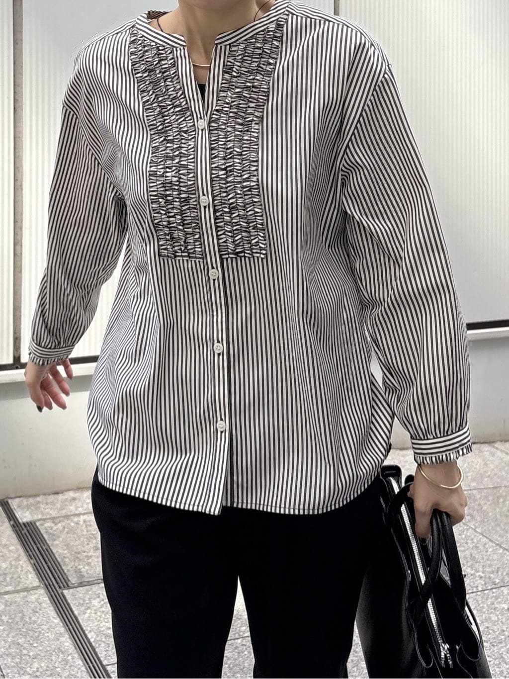 kotakiさんの「INDIVI｜【洗える】胸元タックフリル長袖ブラウス」を使ったコーディネート