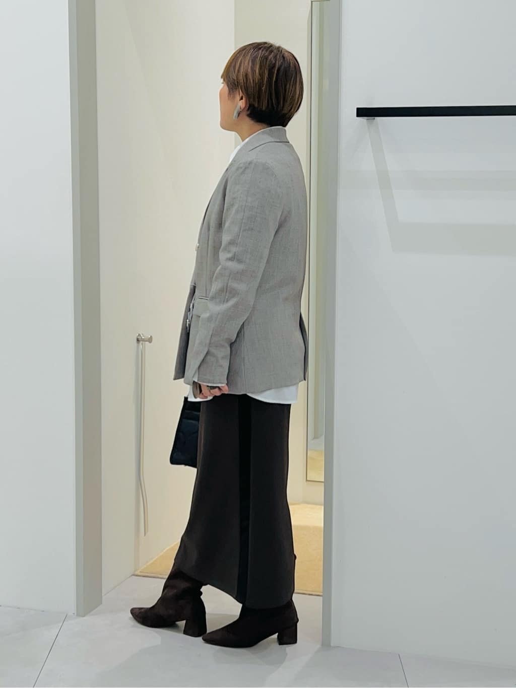 タナさんの「THE SHOP TK｜【今羽織るなら】ダブルブレストジャケット【セットアップ可/洗える】」を使ったコーディネート