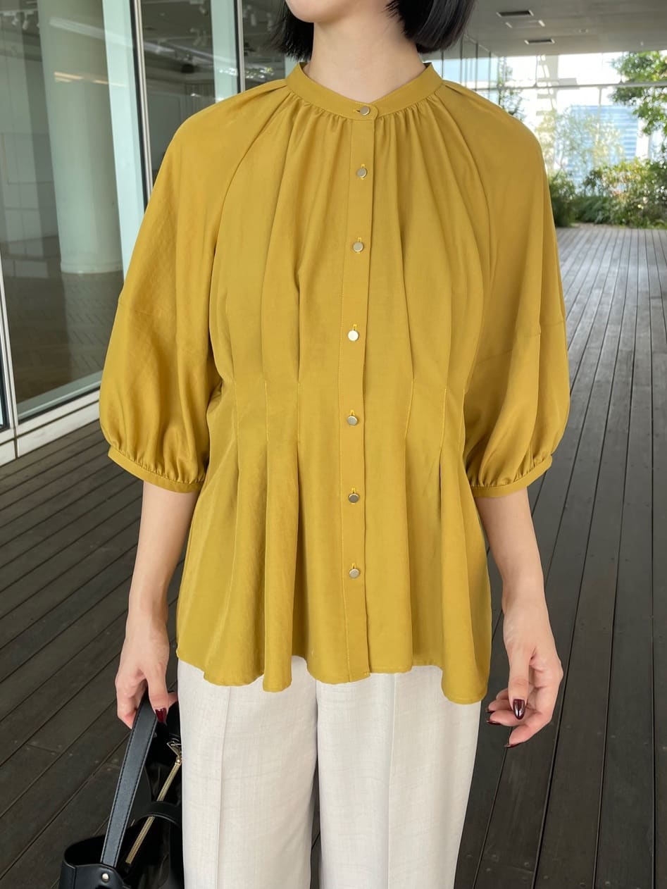 NATSUMIさんの「grove｜ウエストタックチュニックブラウス」を使ったコーディネート
