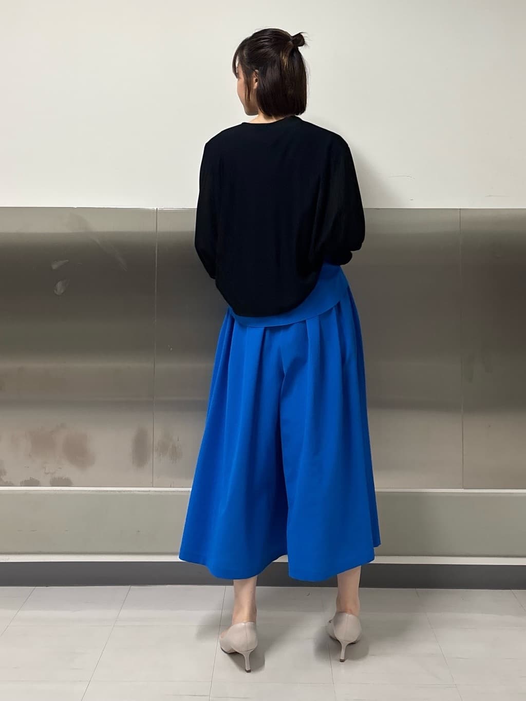 kanaeさんの「INDIVI｜【軽く羽織れる】ボレロカーディガン」を使ったコーディネート